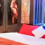丝绸汽车旅馆 4*
