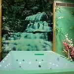 丝绸汽车旅馆 4* Caviaga